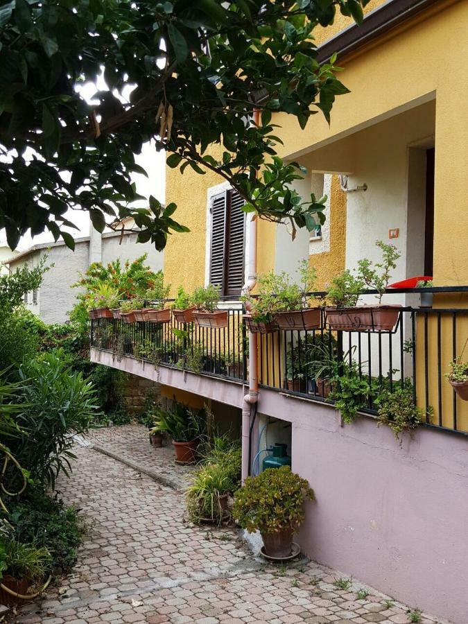 B&B Sara Ossi Exterior foto
